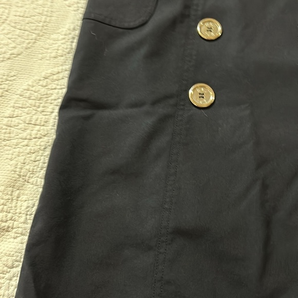 Burberry Knee Length Wrap Skirt. Size 6 - Picture 13 of 13